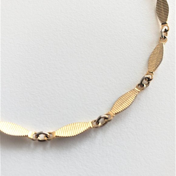 Vintage gold-tone oval link bracelet - Picture 2 of 7